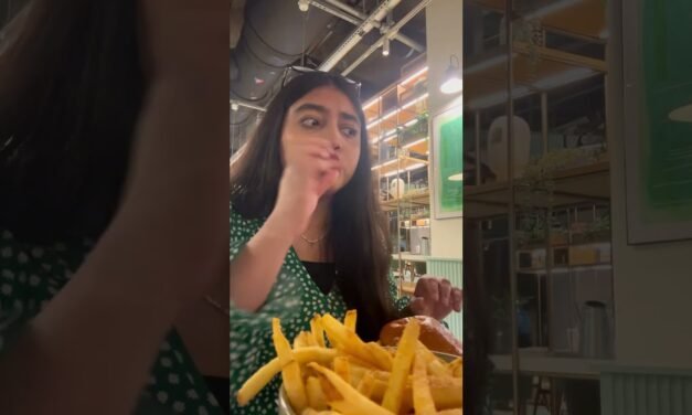 What I eat in a day #youtubeshorts #food #whatsinmyplate #foodchallenge #whatieatinaday