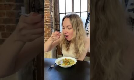 What a typical French person eats in a day!